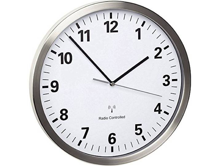 TFA Dostmann Analoge Funk Wanduhr mit Edelstahlrahmen, 60.3523, lautloses Uhrwerk, gut ablesbar, 30cm Durchmesser, inkl Batterien, für Innenräume, Funkuhr, weiß-Silber