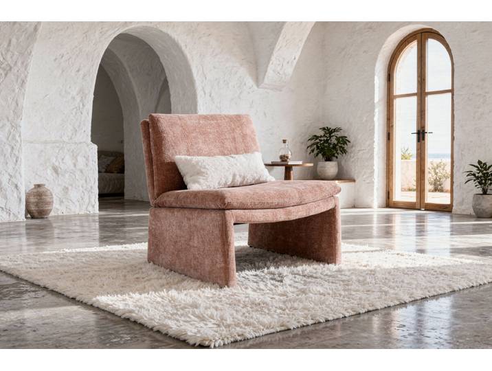 Fauteuil en tissu bouclé rose poudré Mono