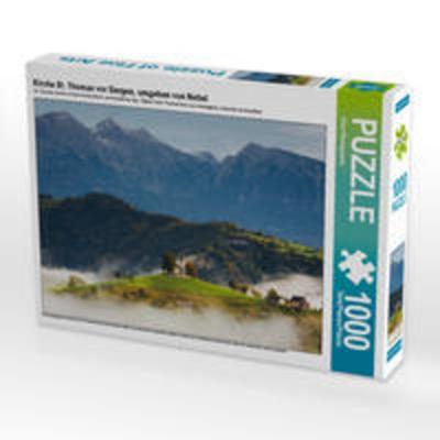CALVENDO Puzzle Kirche St. Thomas vor Bergen, umgeben von Nebel | 1000 Teile Lege-Größe 64x48cm Foto-Puzzle für glückliche Stunden