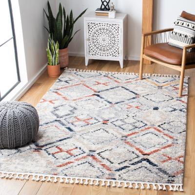 SAFAVIEH Morocco Raimunde Boho Tassel Rug