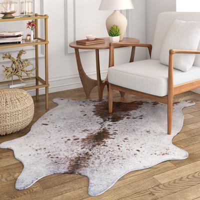 Dream Decor Rugs Steppe Hides Stavenger Ivory-Brown Area Rug