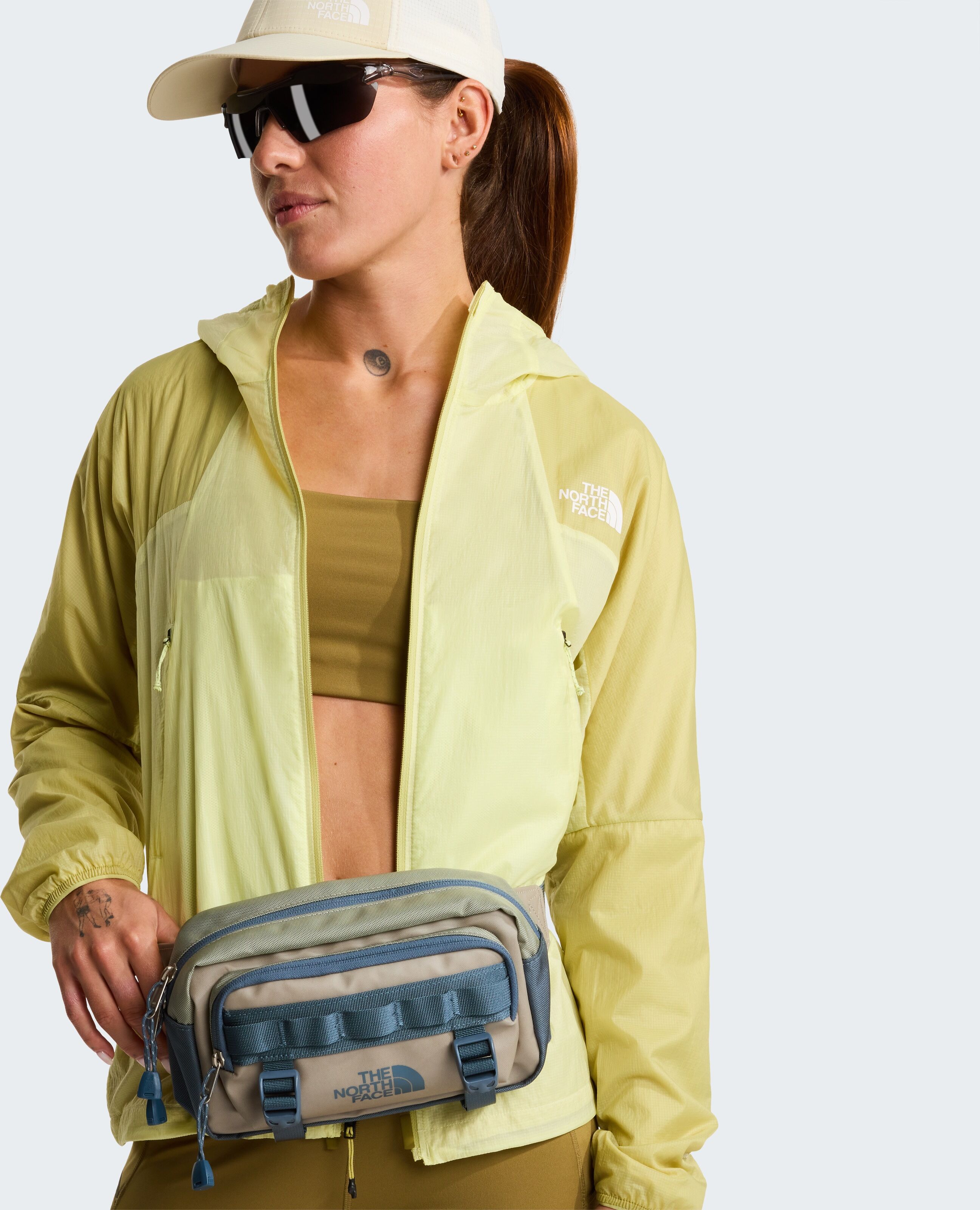 Gürteltasche THE NORTH FACE "BASE CAMP LUMBAR", Herren, braun (stone slab, granite grau), Obermaterial: 100% Polyester, Taschen Gürteltasche, für Erwachsene, mit Netztasche und Kompressionsriemen