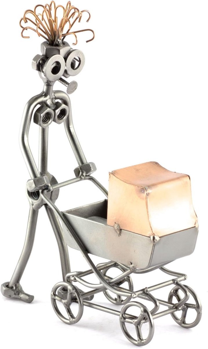 Handgemaakt metalen decoratief figuur van een vrouw met kinderwagen