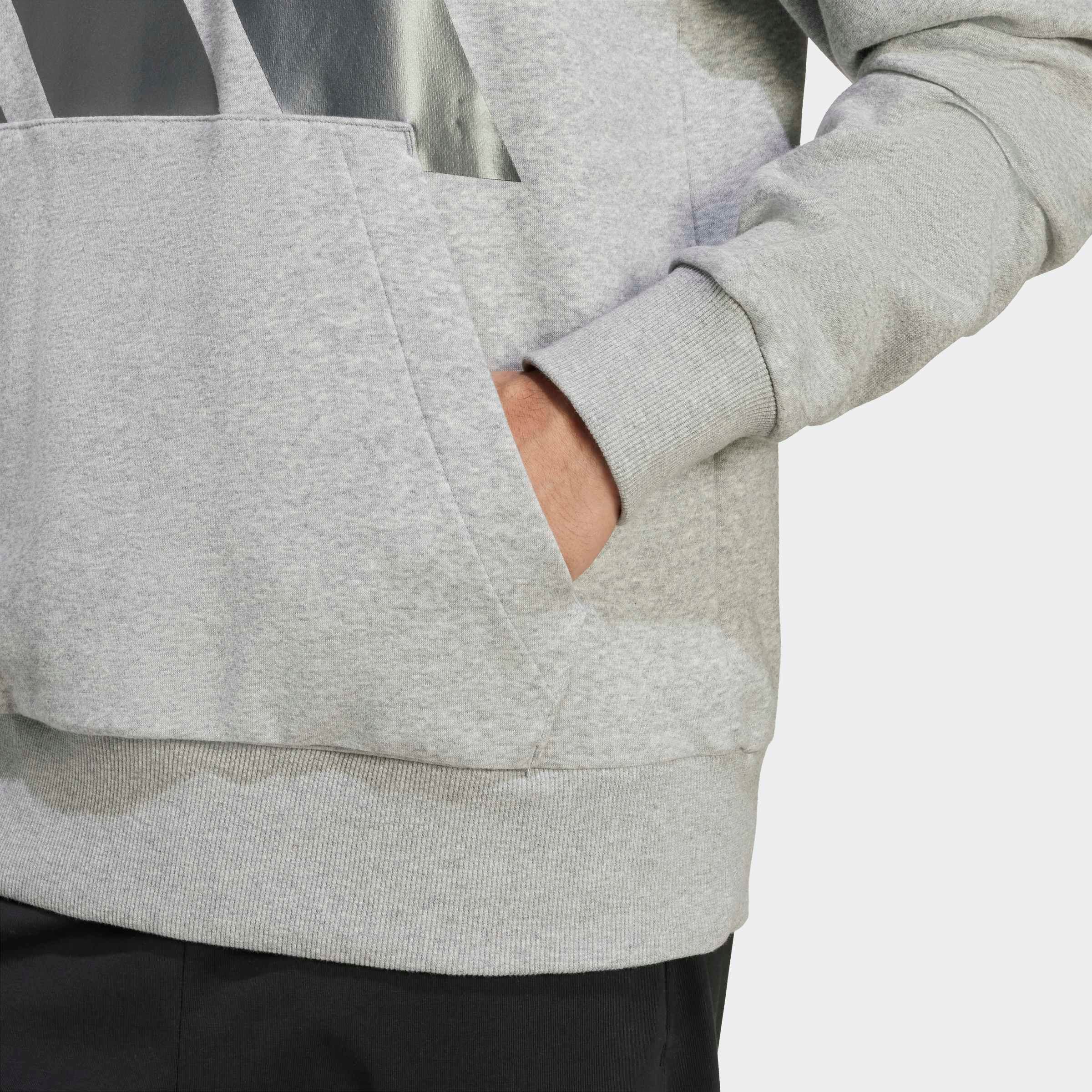 Kapuzensweatshirt ADIDAS SPORTSWEAR "HOLIDAY 3S HOODIE", Herren, Gr. 3XL, medium grau heather, Obermaterial: 70% Baumwolle, 30% Polyester, normal, Rundhals, angesetztes Bündchen, Sweatshirts Kapuzensweatshirt, mit grossem BOS Branding, festliches Design, 