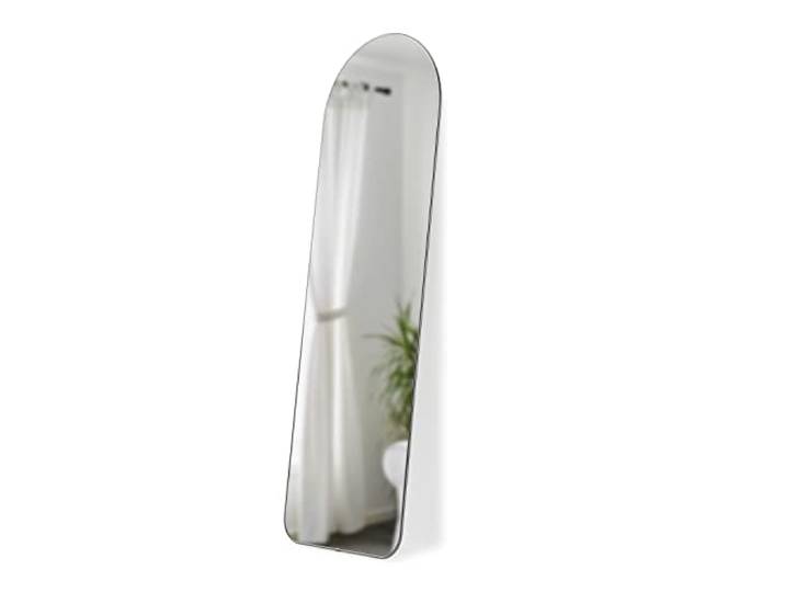 Umbra Hubba Standspiegel Gewölbt mit Metallrahmen, 157 x 51 cm, Titan Große reflektierende Oberfläche, optisch raumvergrößernd, für Wandmontage oder Anlehnen, inklusive Anti-Kipp-Halterung