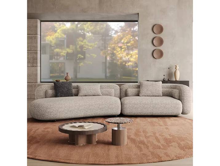 Canapé en tissu coton et lin, design irrégulier, mobilier moderne minimaliste pour salon, hôtel, canapé design, intérieur élégant, canapé de luxe.