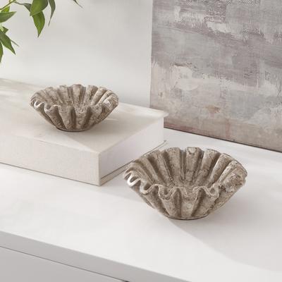 SAFAVIEH Soho Ruffle 7-Inch Resin Decorative Basket Set of 2