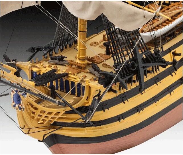 HMS Victory Maquette Battle of Trafalgar échelle 1:225 - Revell