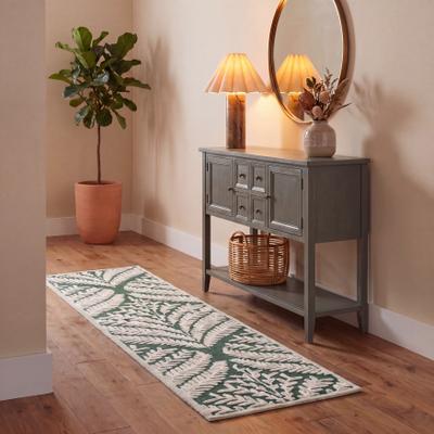 SAFAVIEH Handmade Capri Ilianka Wool Rug