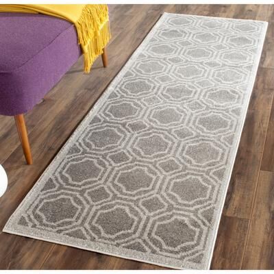 SAFAVIEH Amherst Corinne Modern Rug