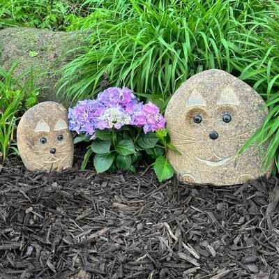 Stone Age Creations "Natural Granite Boulder Animal Statues - 2 Piece Mom & Dad Set - Angry Bird, Cat, Dog, Owl, Hedgehog or Turtle - 8""&12""H"