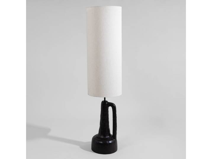 Stehlampe aus schwarzem Aluminium mit beigefarbenem Lampenschirm, Höhe 129 cm