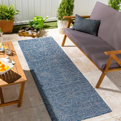 Livabliss Artistic Weavers Hadley Indoor / Outdoor Floral Area Rug