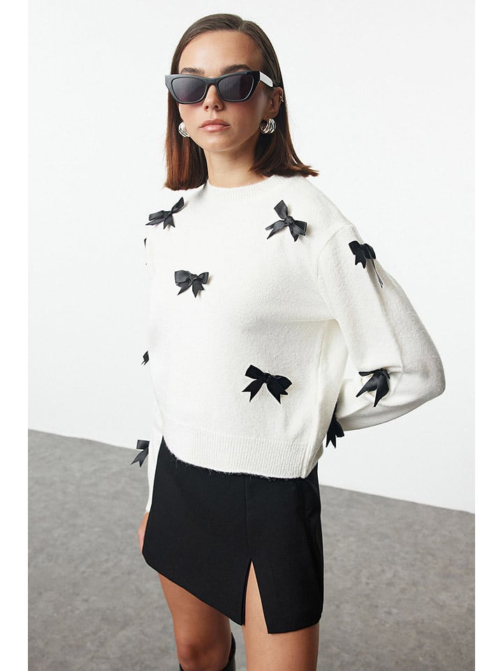 trendyol Pullover in Creme - M