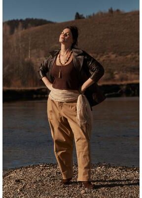 Plus Size Women's Barrel Leg Cargo Pant by June & Vie in Rye Bread (Size 22 W)