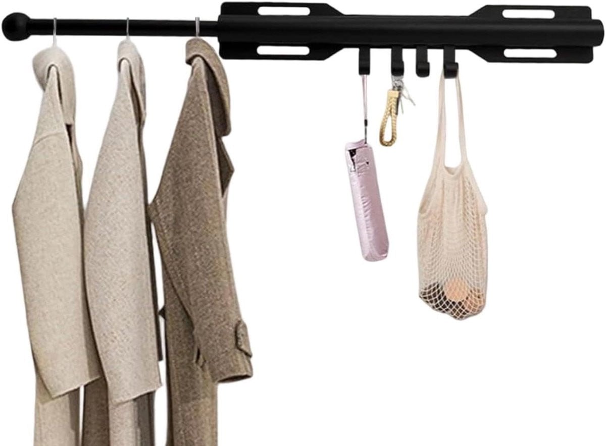 Zwarte uittrekbare kledinghanger met valet staaf voor het organiseren van je kleding