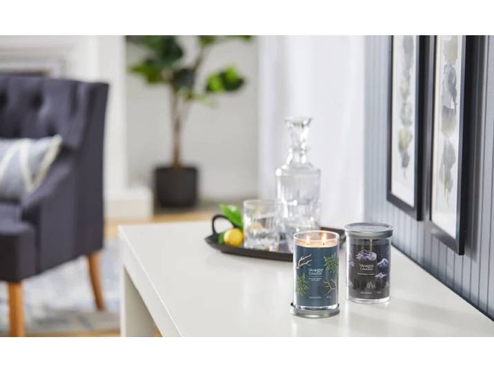 Yankee Candle - Midsummer’s Night Large Tumbler Geurkaars - 100 branduren - twee lonten