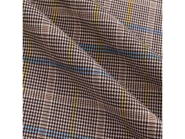 Le tissu tissé élastique coloré est utilisé pour les coussins et les coussins de petites chemises dans les costumes