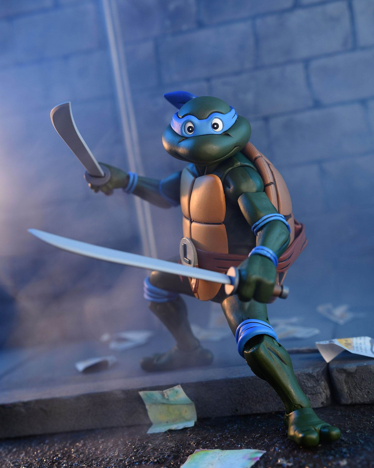 NECA Teenage Mutant Ninja Turtles Ultimate Leonardo Actiefiguur - 18 cm
