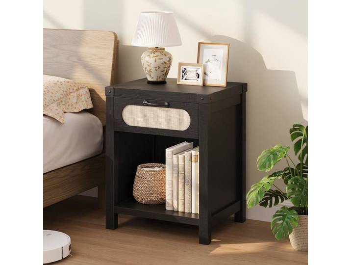 Table de chevet compacte en rotin noire bohème avec tiroir et étagère ouverte pour entrée salon chambre