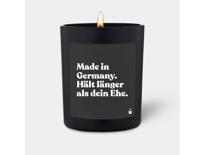 Duftkerze Schwarz Woody Made in Germany. Hält länger als dein Ehe.
