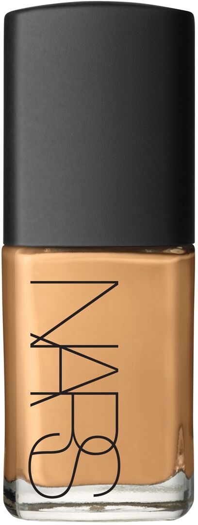 NARS Base de maquillaje Sheer Glow Foundation . Aruba