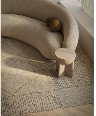 Momeni Wren Polyester Blend Geometric Area Rug,