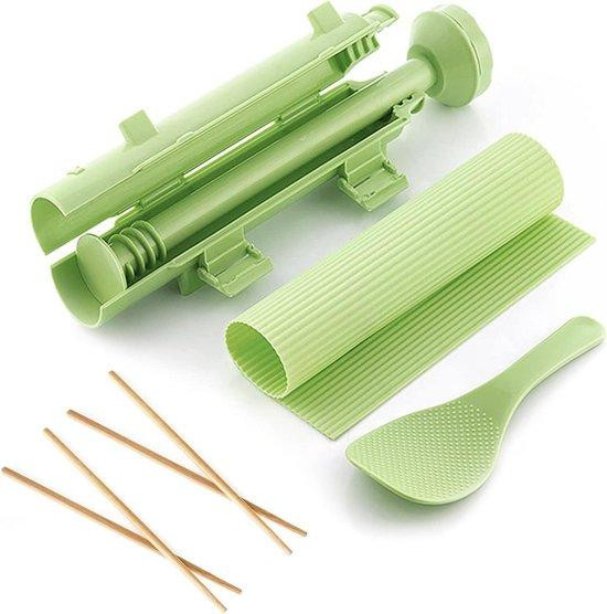Sushi-maakset met Japanse houten stokjes in het groen