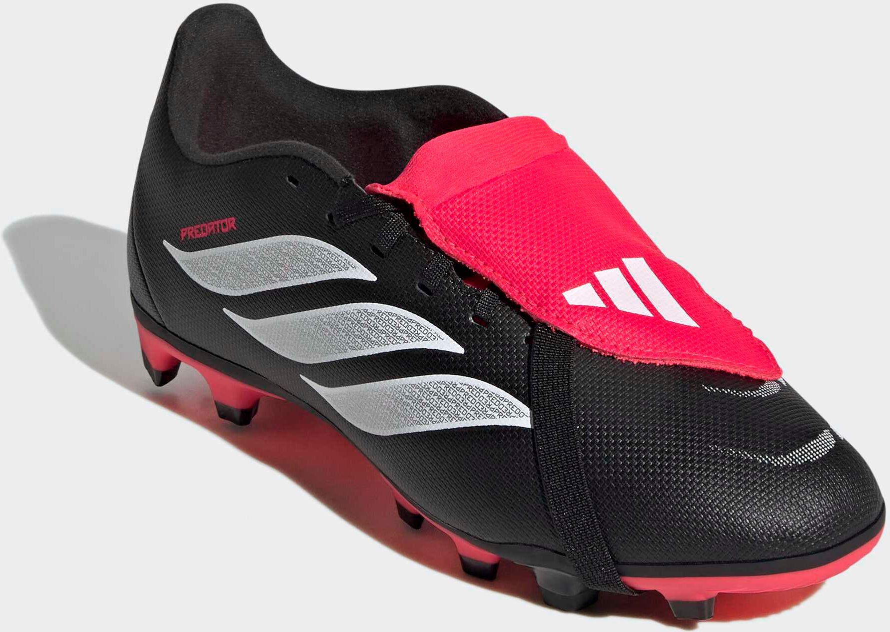 Adidas Performance "PREDATOR CLUB FOLD-OVER TONGUE FIRM GROUND/MULTI GROUND KIDS" für viele verschiedene Böden geeignet