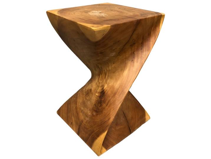 Blumensäule in Naturfarben