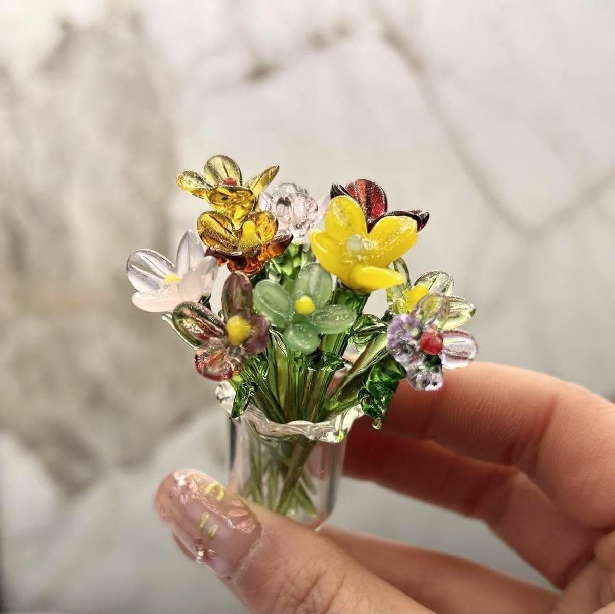 Set van 11 handgemaakte glazen mini vaasjes voor bureau decoratie - Multi