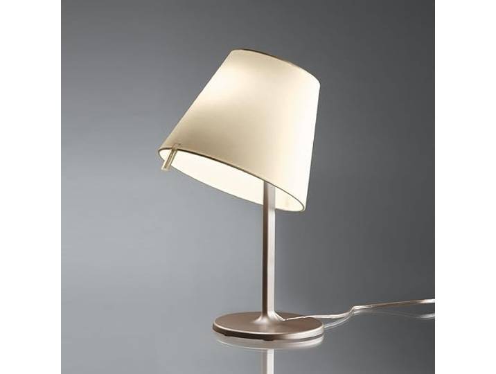 MELAMPO-Lampe Bronze abat-jour orientable Ø23cm écru Artemide - designé par Adrien Gardère