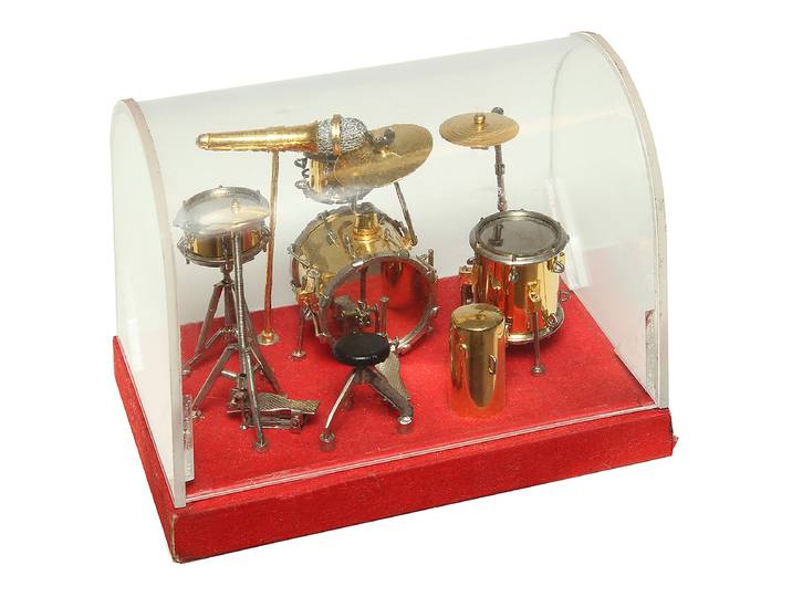 Objet déco batterie 14 x 12 x 10cm Doré
