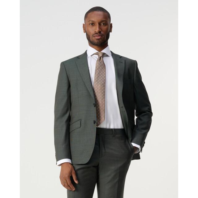 Recall Maguire suit