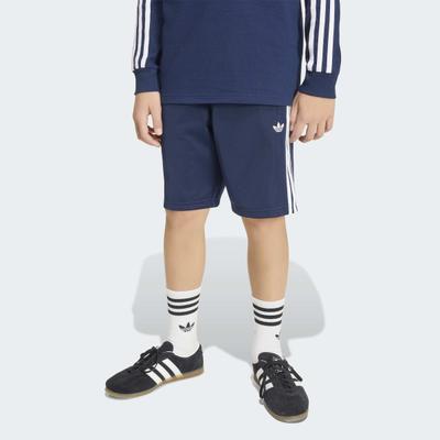 Shorts ADIDAS ORIGINALS "FIREBIRD", Jungen, Gr. 176, N-Gr, blau (nindig,), Obermaterial: 100% Polyester, Hosen Shorts, für Kinder, normal-weit geschnitten, im Bermuda-Stil, sportlicher Stil