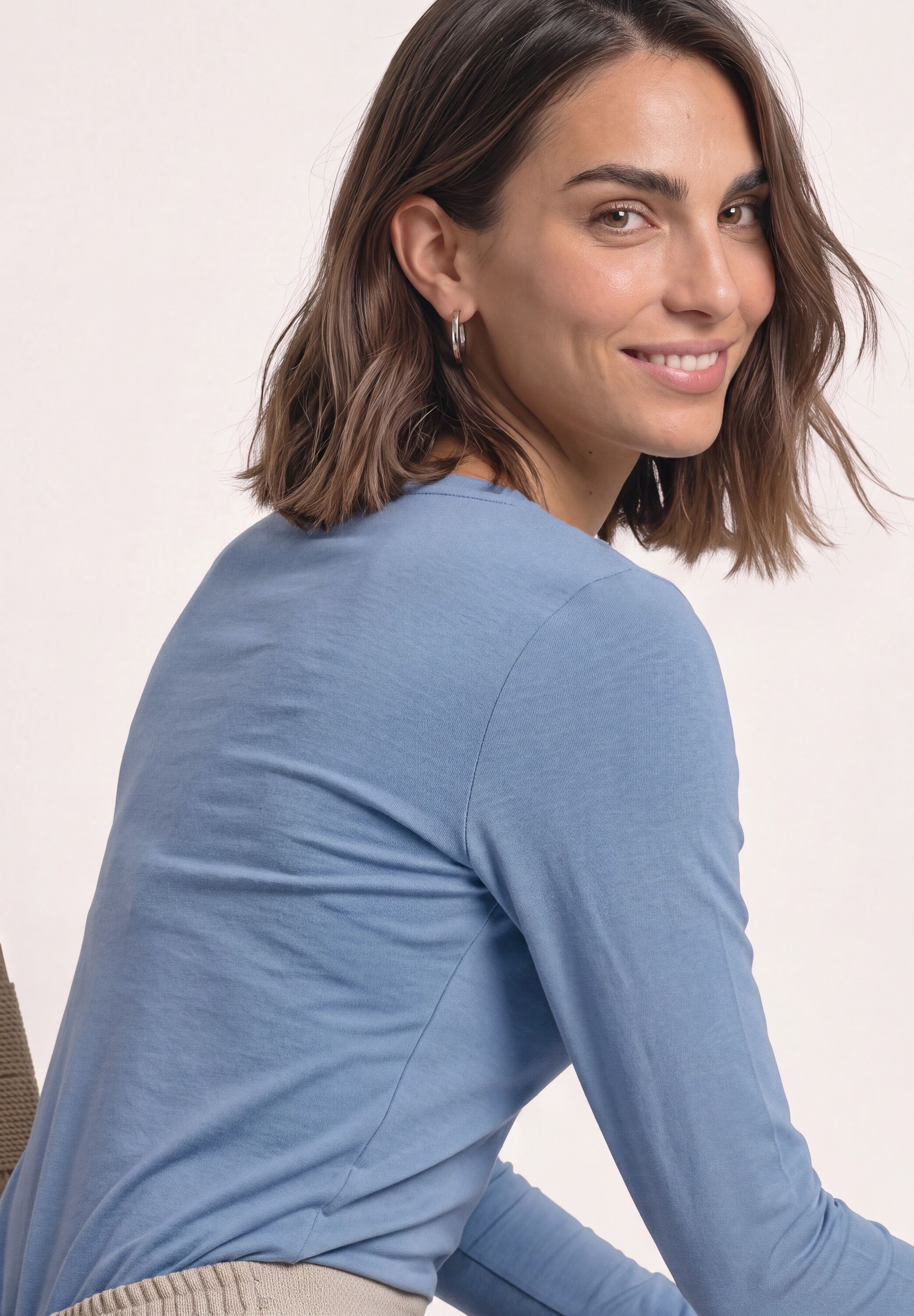 Langarmshirt STREET ONE, Damen, Gr. 46, northern blau, Jersey, Obermaterial: 50% Baumwolle, 50% Modal, unifarben, hüftbedeckend, U-Boot-Ausschnitt, Shirts Langarmshirt, mit U-Boot-Ausschnitt und Modal northern blau 46