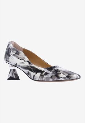 Women's Lysandra Pump by J. Renee in Black White (Size 6 1/2 M)
