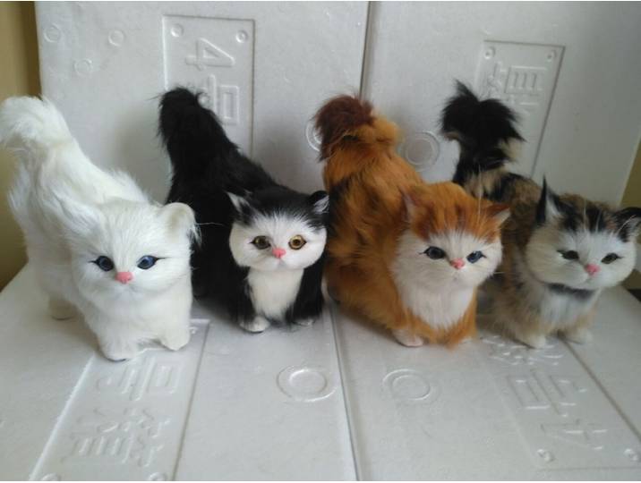 Ensemble de 4 figurines de chats miniatures debout 12x6x13cm, cadeaux décoratifs, figurines de chats artisanales en polyéthylène et fourrures