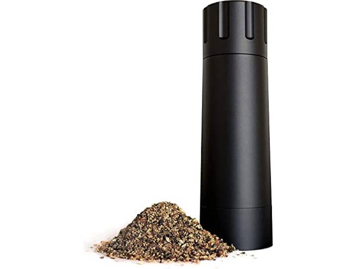 MANNKITCHEN Pepper Cannon Pfefferkanone, Professionelle Pfeffermühle Mahlt 10x Mehr Pfeffer als Normale Mühlen - für Steaks und Grillpartys. Auch bekannt als Pfefferpistole .