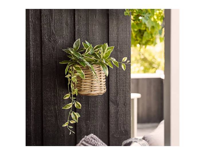 Garten Pflanzkorb Myrora - aus Kubu-Rattan zum hängen - Natur - Luxusbetten24