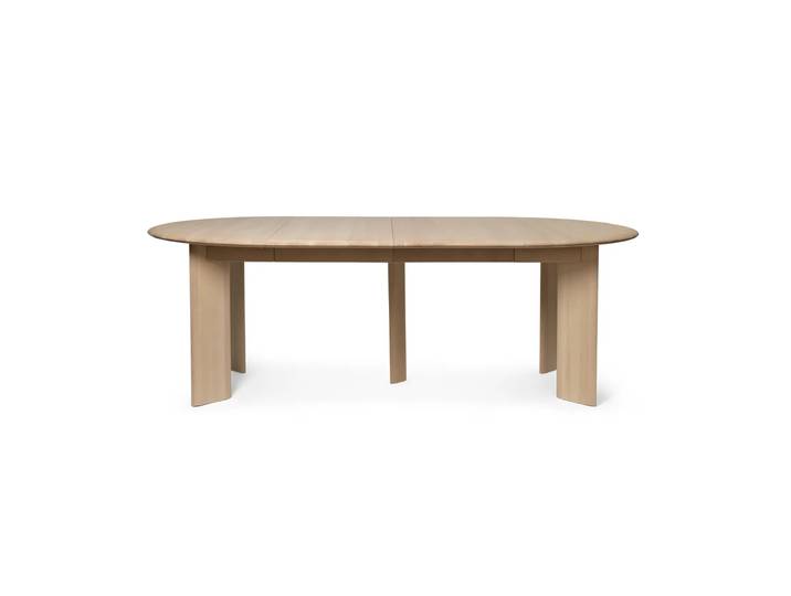 Ferm Living Bevel Extendable Esstisch Weiß geölte Buche, inkl. 2 Einlegeplatten