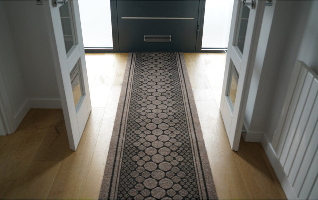 Marlow Home Co. Gonzalo Geometric Area Rug Brown Runner 67 x 426.72cm