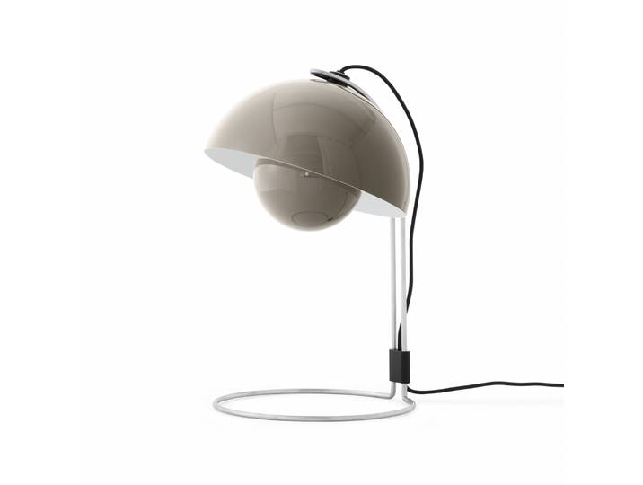 Flowerpot VP4 Tischleuchte, grau-beige, 36 cm - &TRADITION - Wohnzimmer - Design - Metall - Mit Schirm