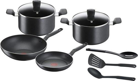 Zwarte non-stick kookset met sauspan voor gas- en elektrische fornuizen