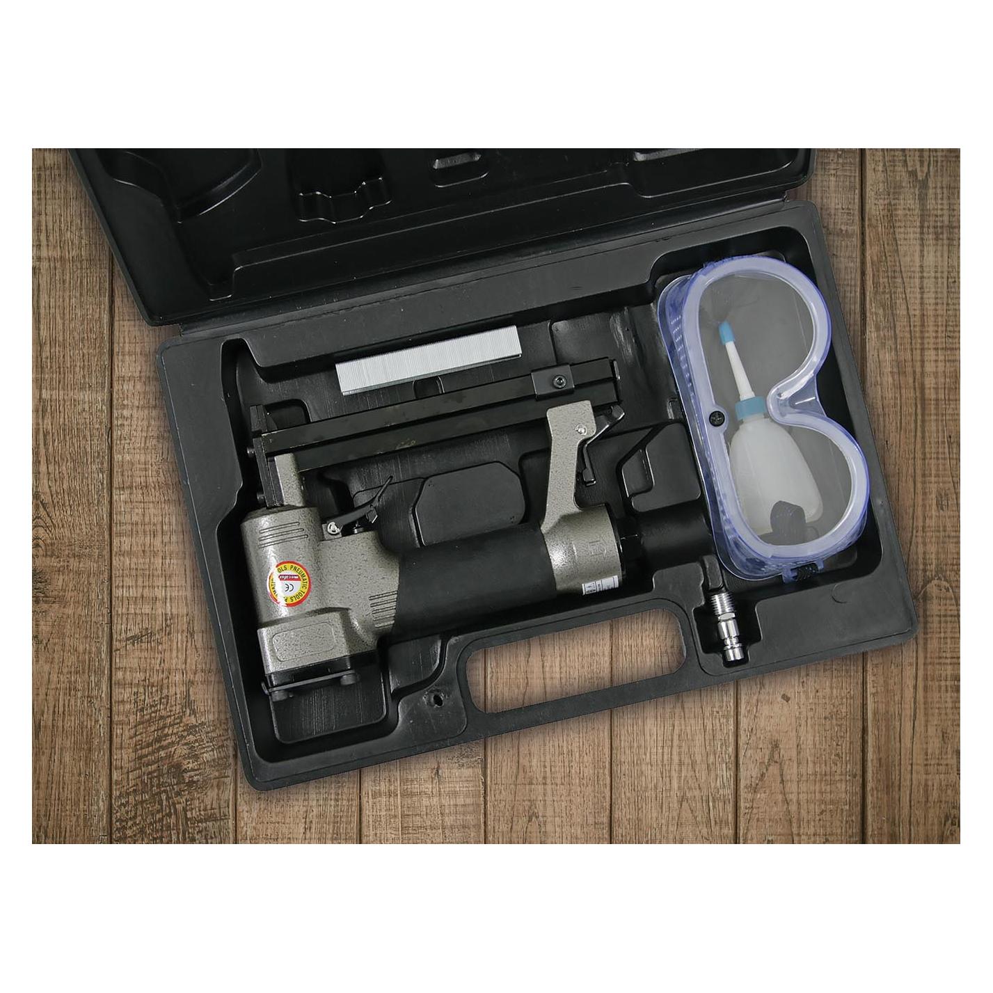 Nuair Tacker-Set mit 100x 12x10mm, 100x 12x16mm Klammern, Sicherheitsbrille, Öl - schnell (Tacker) (W161200M)