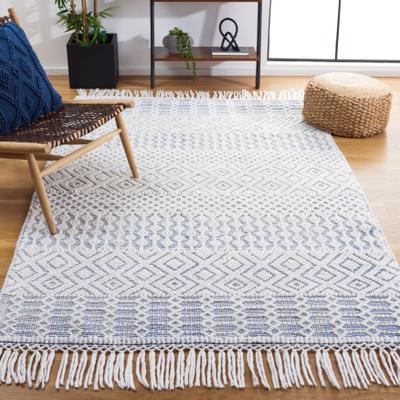 SAFAVIEH Handmade Casablanca Radoica Rug