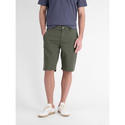 Shorts LERROS "Bequeme Shorts aus griffiger Baumwolle mit Stretchanteil", Herren, Gr. 31, nordic olive, 98% Baumwolle, 2% Elasthan, Hosen Shorts