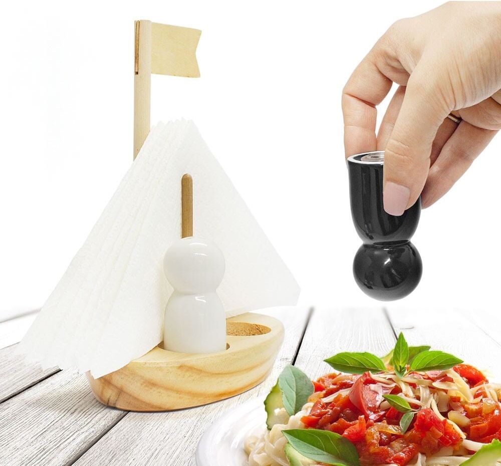 Segelbåt Salt- & Pepparkar
