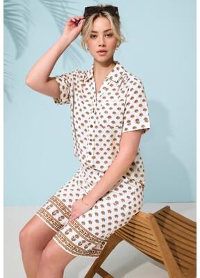 Plus Size Women's Plus Size Linen-Blend Short Sleeve Button-Front Shirt by Roaman's in White Coneflower Border (Size 24 W)