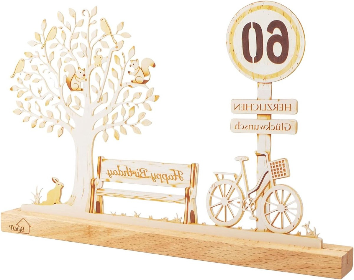 Houten decoratie levensboom met fietsbank voor 60e verjaardag